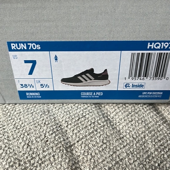 Adidas Run 70 size 7 - Picture 4 of 7